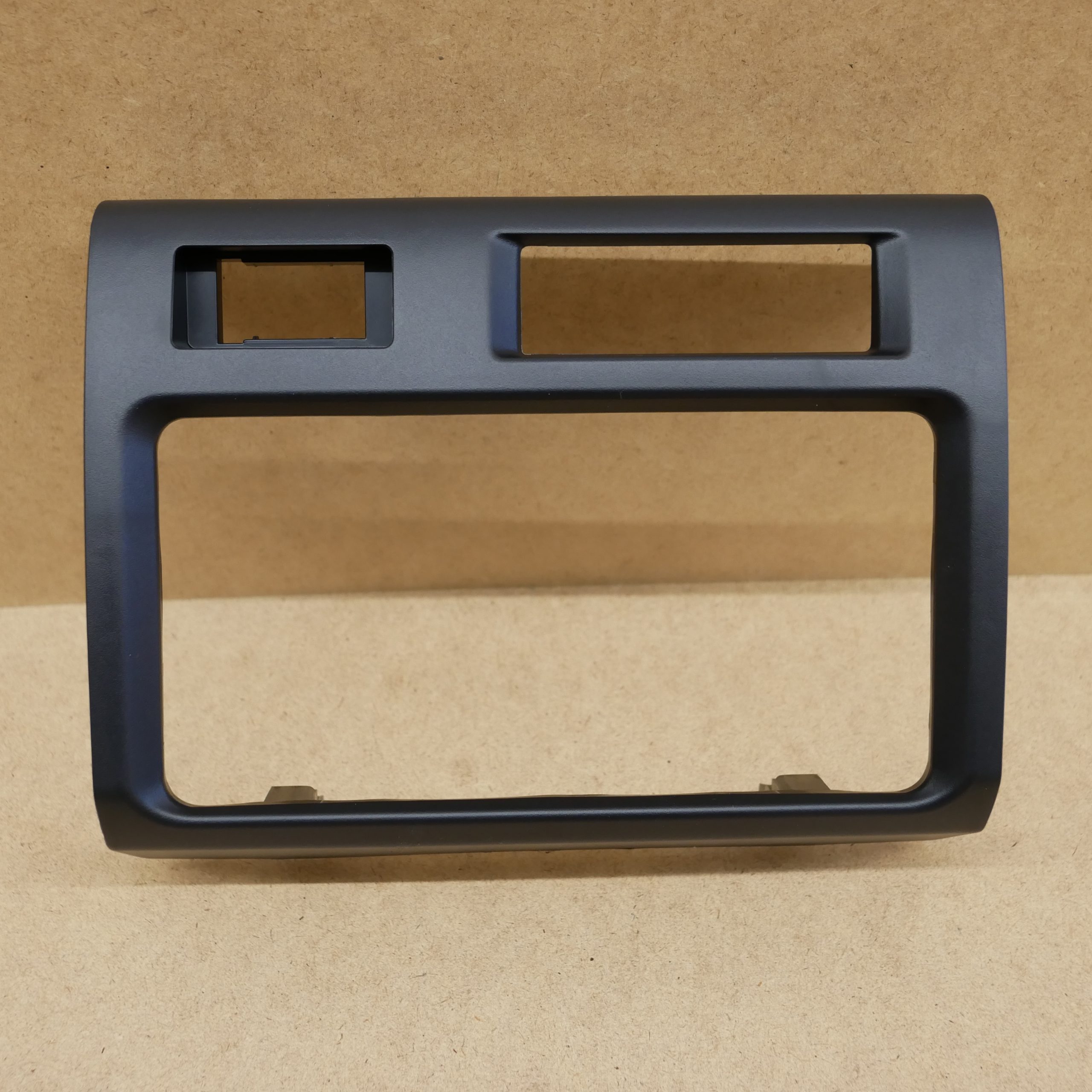 Toyota LandCruiser Radioblende Radio Verkleidung GRJ HZJ VDJ 71 76 78 79 Toyota LandCruiser Radioblende Radio Verkleidung GRJ HZJ VDJ 71 76 78 79