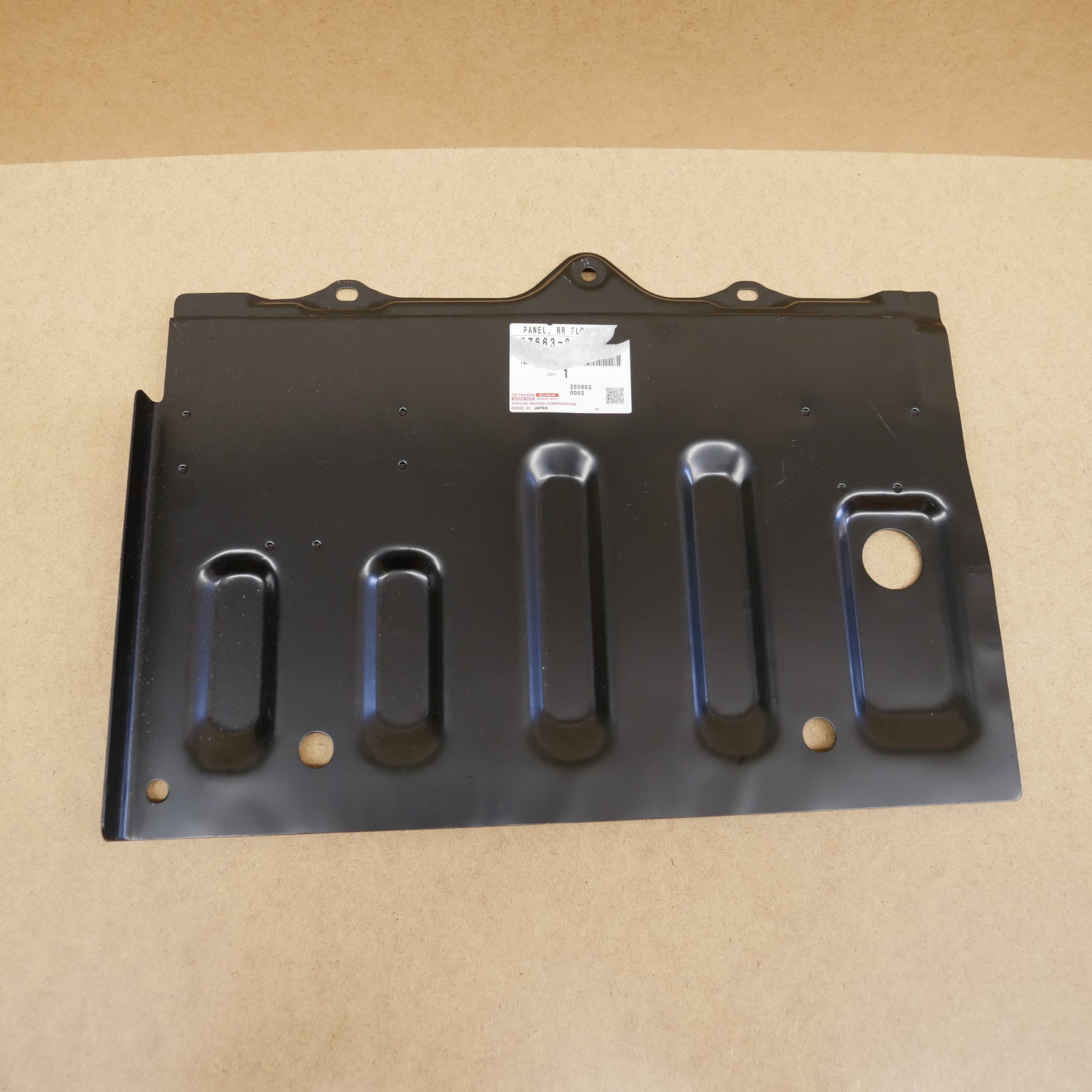 Toyota genuine LandCruiser repair patch sheet metal rear Troopy 75 78 Toyota genuine LandCruiser repair patch sheet metal rear Troopy 75 78