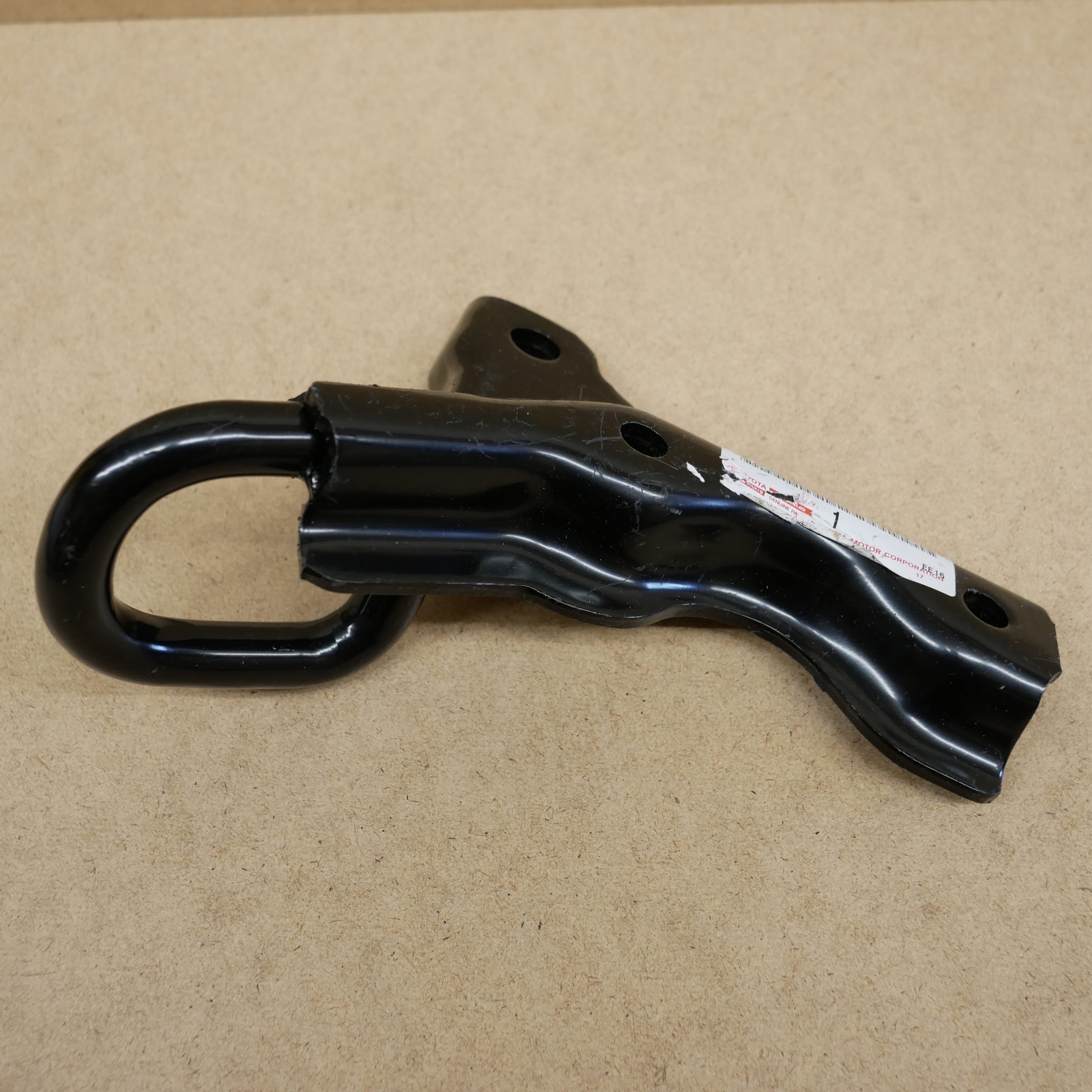 Original Toyota Bergeöse Bergepunkt Anschlag Seil Vorne LandCruiser 70 Original Toyota Bergeöse Bergepunkt Anschlag Seil Vorne LandCruiser 70