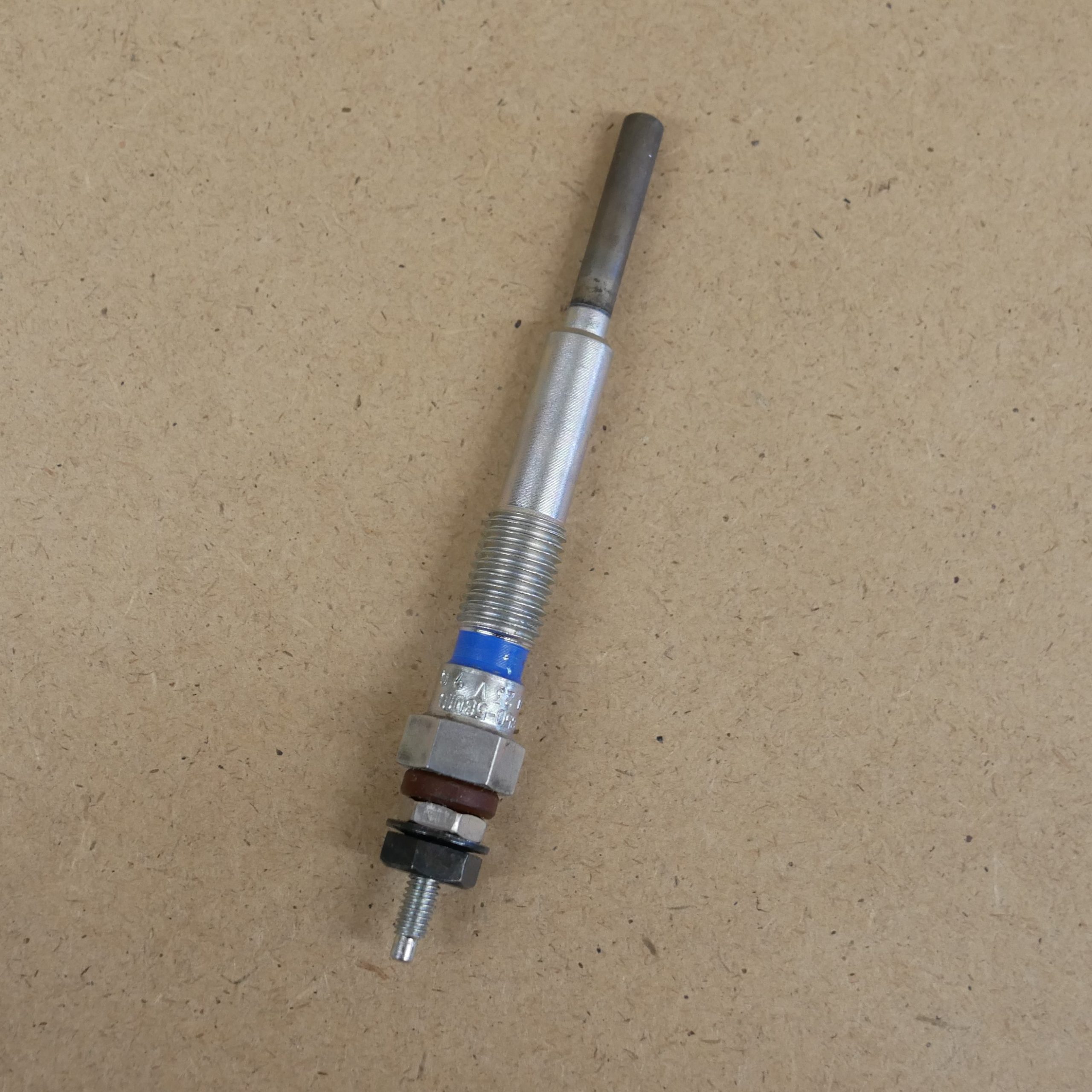 Glühkerze Toyota Land Cruiser 24 Volt Glühkerze Toyota Land Cruiser 24 Volt