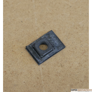 Toyota LandCruiser Clip Halter Gewinde Mutter Kotflügel Montage J7 Metall Schwarz