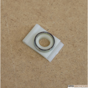 Toyota LandCruiser Clip Halter Mutter Kotflügel Montage J7 Plastik Metall Weiß