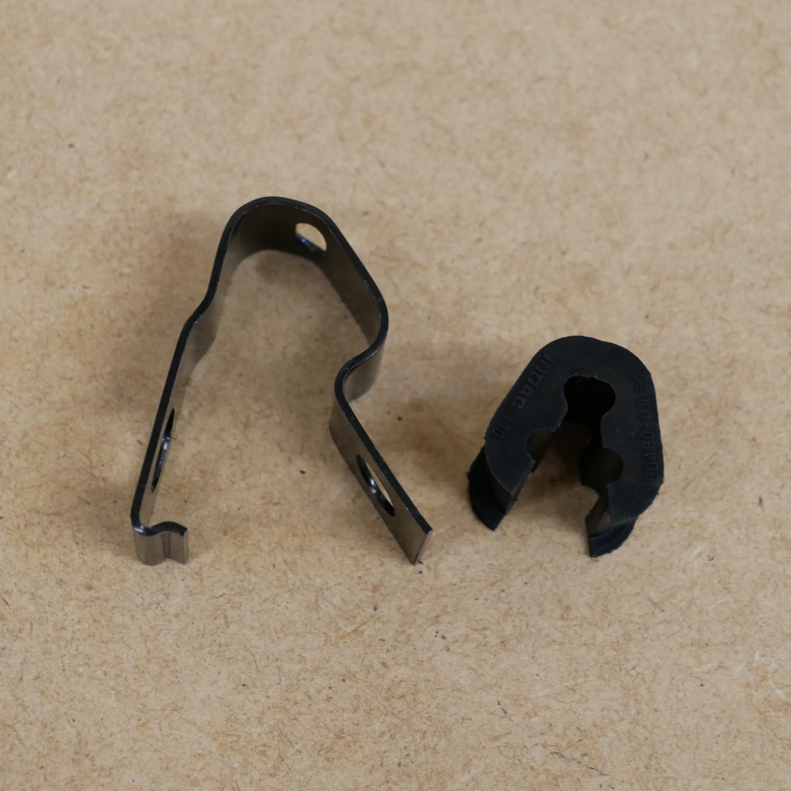 Toyota Land Cruiser Halter Halterung Bremsleitung