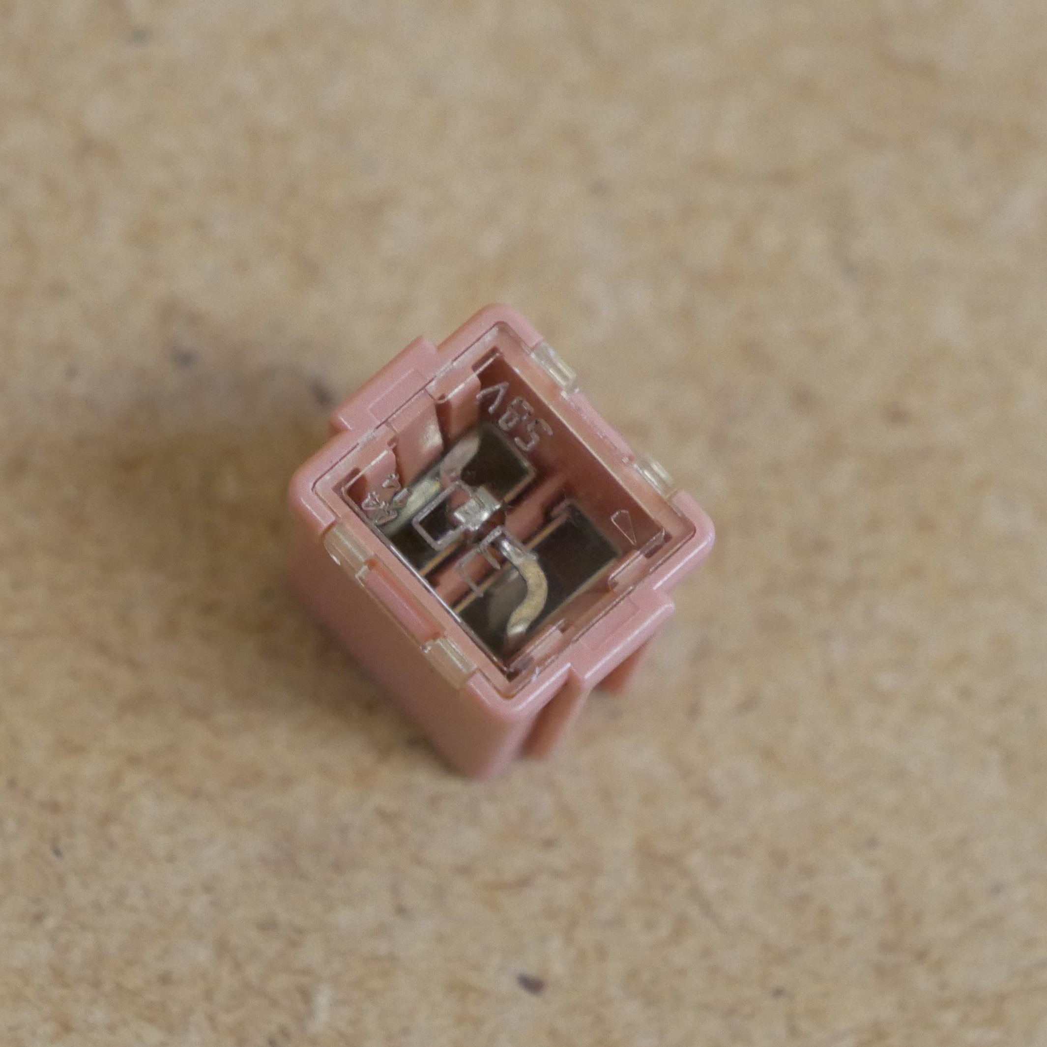 Original Toyota Land Cruiser GRJ HZJ VDJ Sicherung 50A Lila Pink